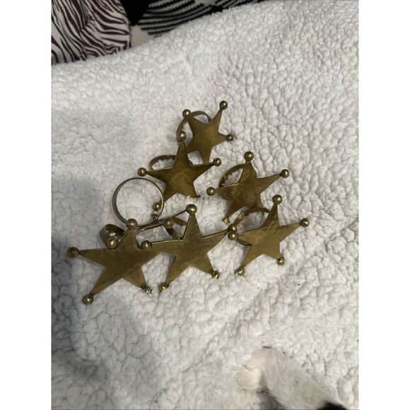 7 Ct Brass‎ Metal Star Napkin Rings Hammered Dimpled 2 1/4-in - Picture 1 of 3